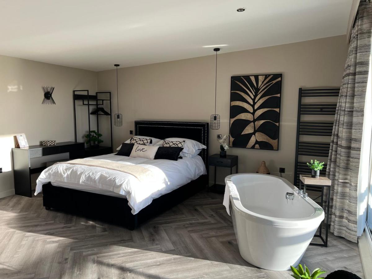 Loudoun Mains Luxury Lodges Newmilns Экстерьер фото