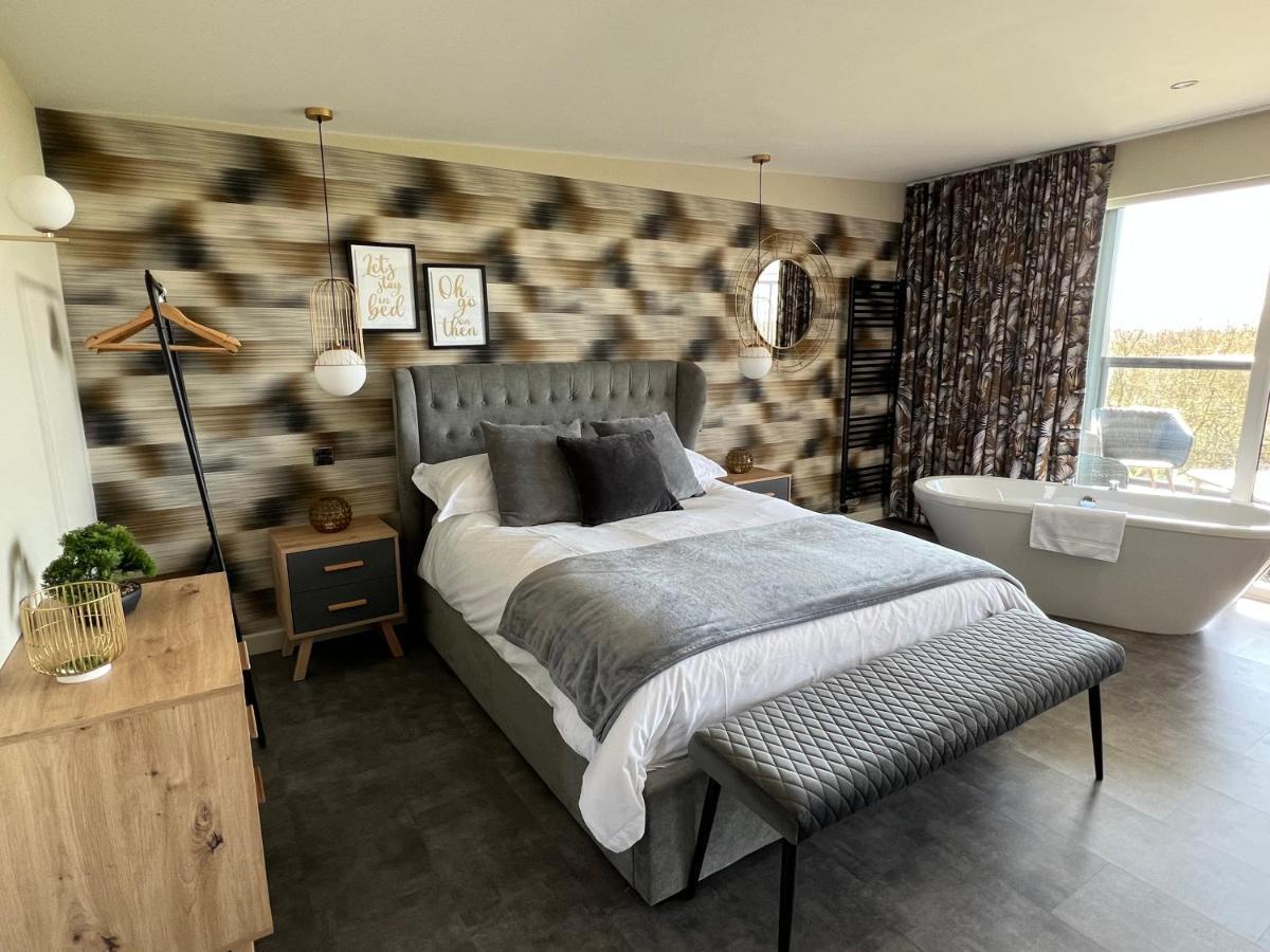 Loudoun Mains Luxury Lodges Newmilns Экстерьер фото
