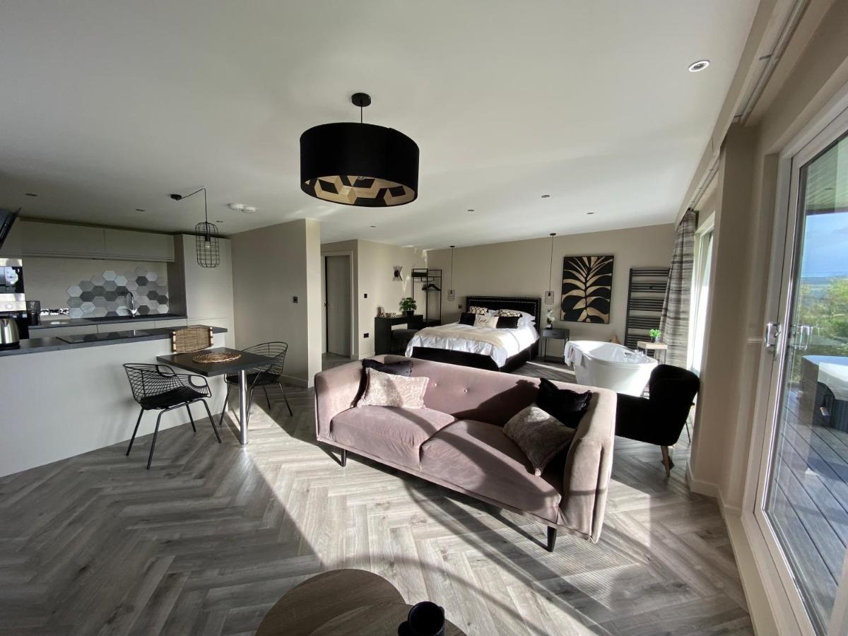 Loudoun Mains Luxury Lodges Newmilns Экстерьер фото